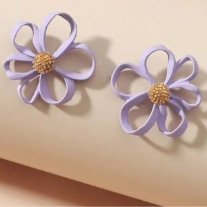 Lavender Flower Stud Earrings